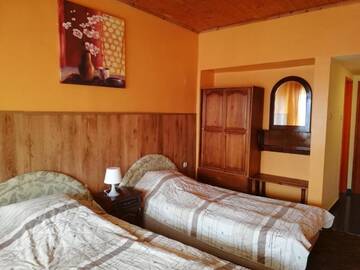 Фото номера Двухместный номер с 2 отдельными кроватями Отель Park Hotel Rodopi г. Skobelevo 10