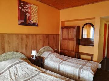 Фото номера Двухместный номер с 2 отдельными кроватями Отель Park Hotel Rodopi г. Skobelevo 5