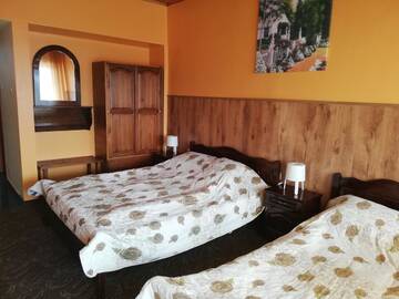 Фото номера Трехместный номер Отель Park Hotel Rodopi г. Skobelevo 5
